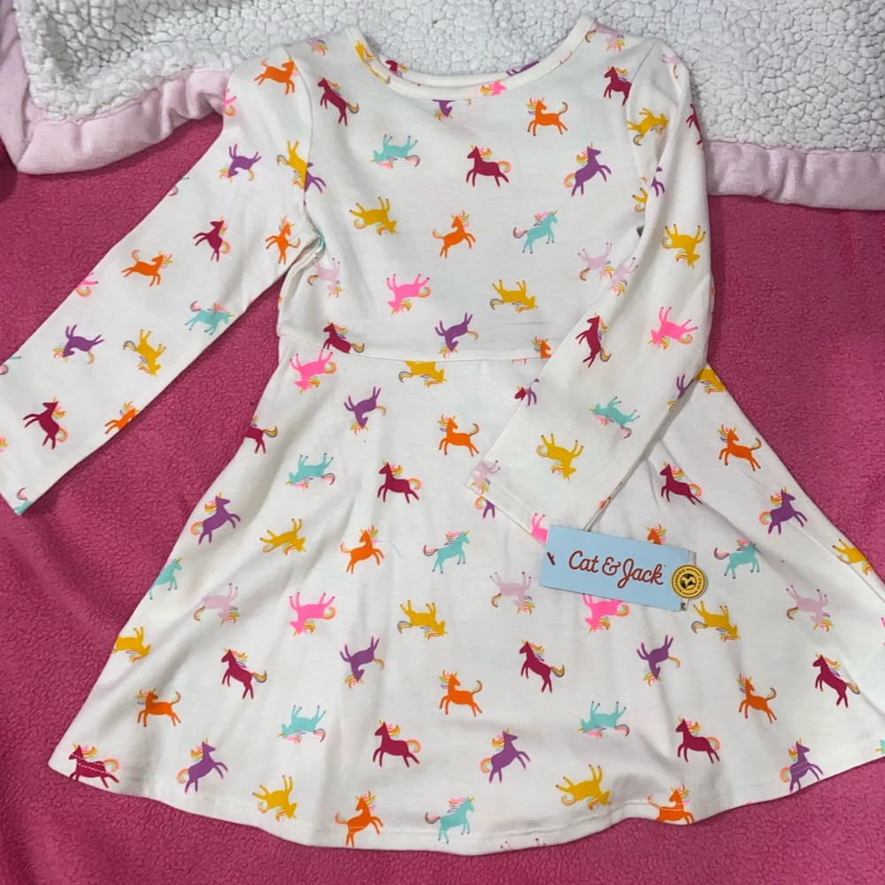 NWT cat & jack dress!! 4 t!!
